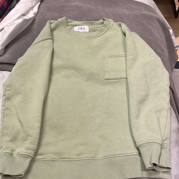 Great condition sage green sweatshirt - Picture 1 of 1